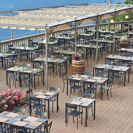 فندق Funicolare 4*